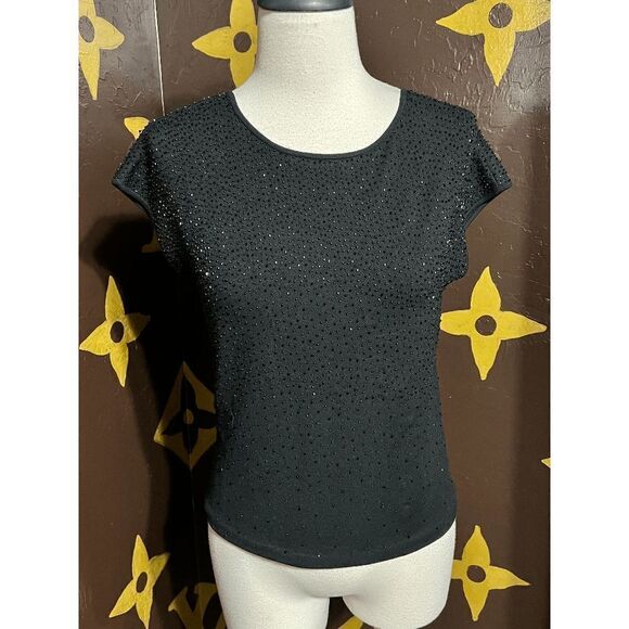 Sexy Burns Brand Short Sleeve Beaded Silk Sweater Size Medium - Picture 1 of 3